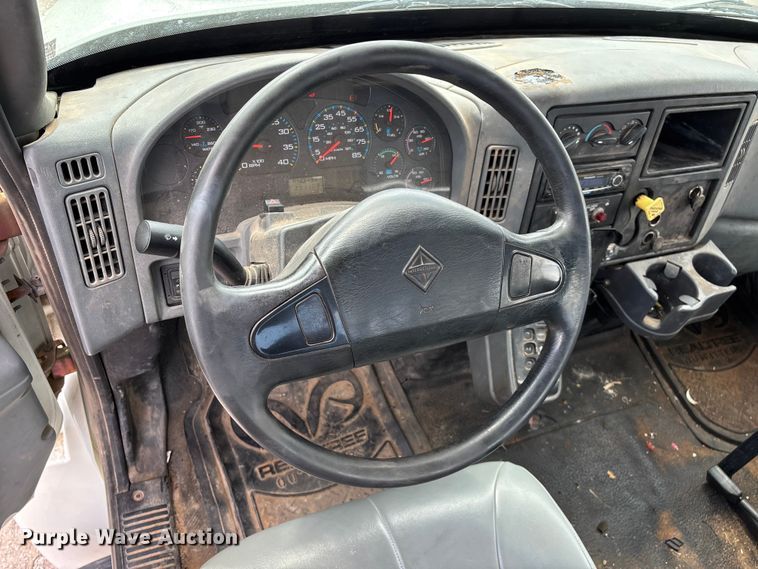 image for item FG0244 2007 International 4300 utility / service truck