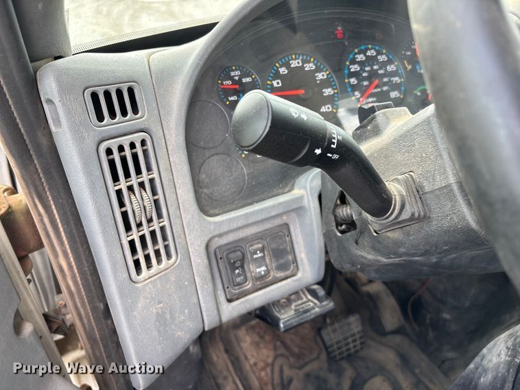 image for item FG0244 2007 International 4300 utility / service truck