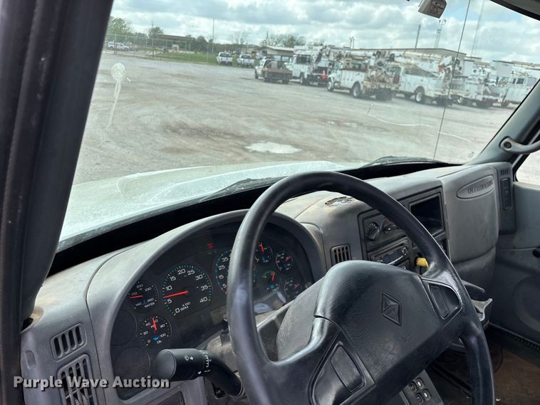 image for item FG0244 2007 International 4300 utility / service truck