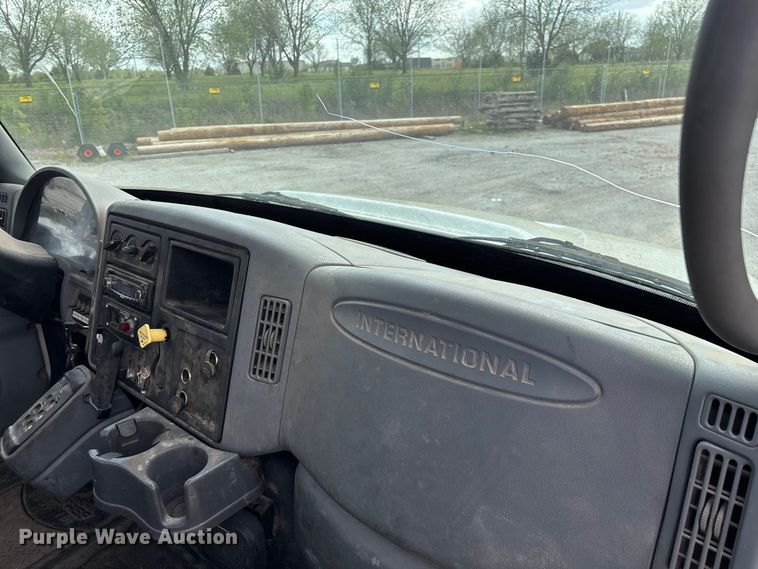 image for item FG0244 2007 International 4300 utility / service truck