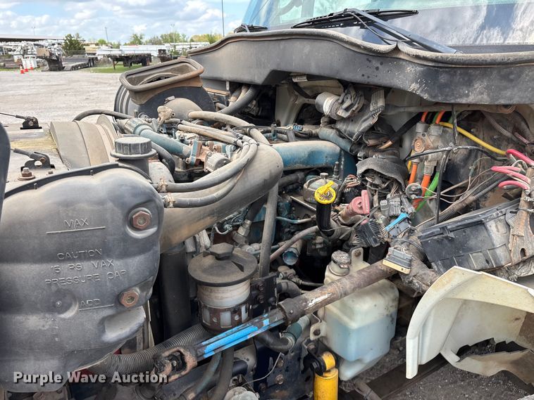 image for item FG0244 2007 International 4300 utility / service truck