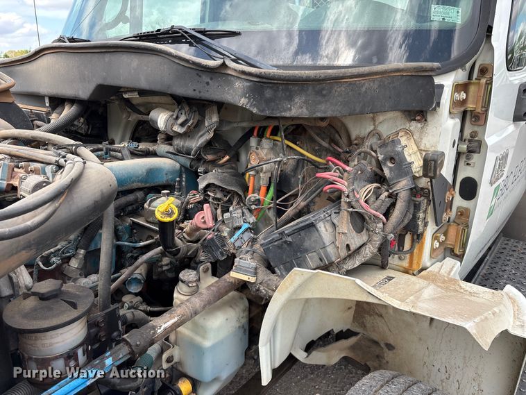 image for item FG0244 2007 International 4300 utility / service truck