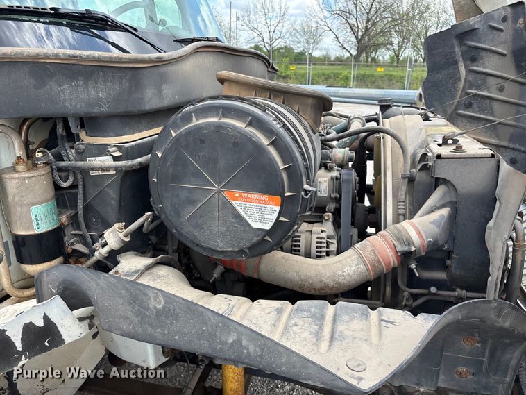 image for item FG0244 2007 International 4300 utility / service truck