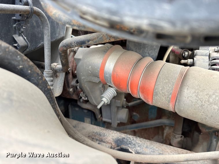 image for item FG0244 2007 International 4300 utility / service truck