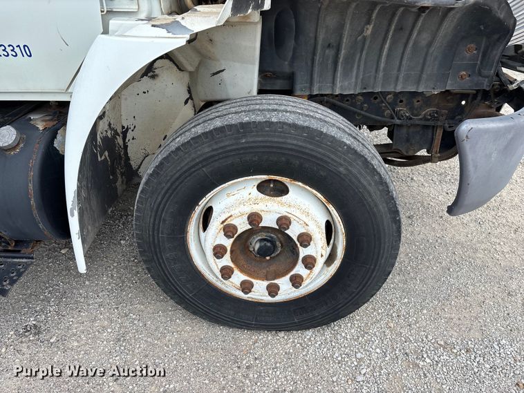 image for item FG0244 2007 International 4300 utility / service truck