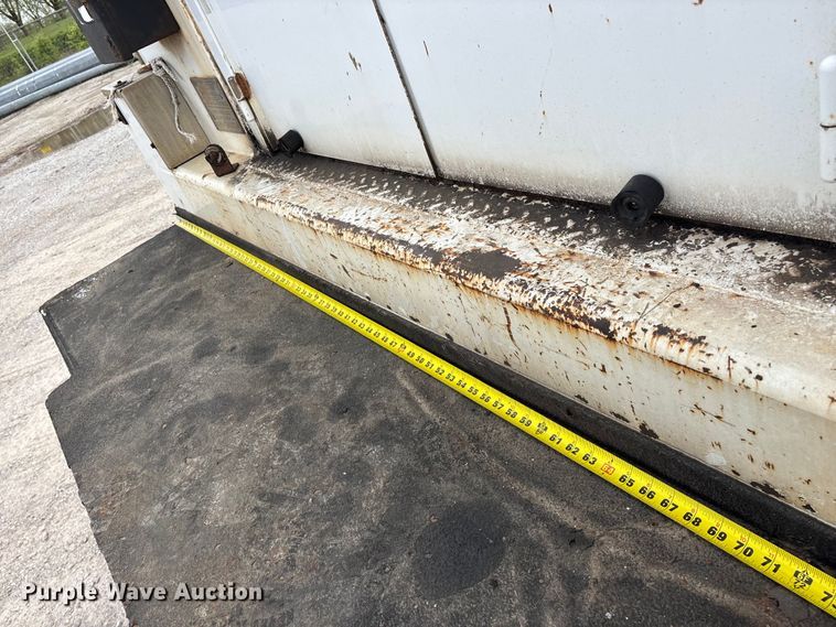 image for item FG0244 2007 International 4300 utility / service truck