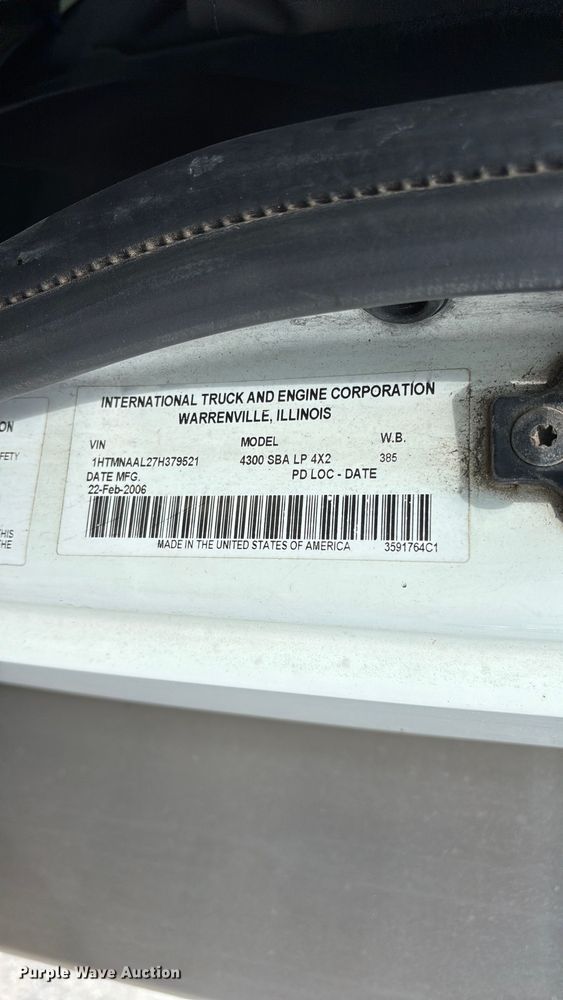 image for item FG0244 2007 International 4300 utility / service truck