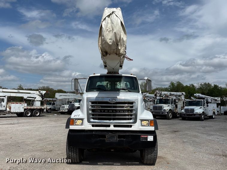 image for item FG0245 2004 Sterling L8500 Series bucket truck
