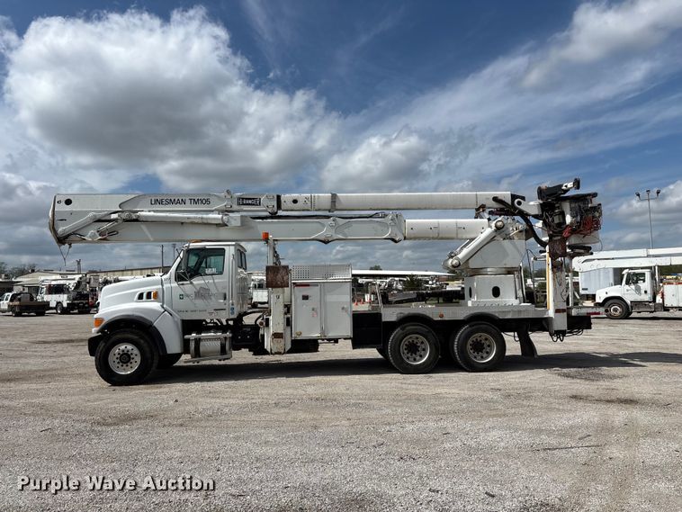 image for item FG0245 2004 Sterling L8500 Series bucket truck