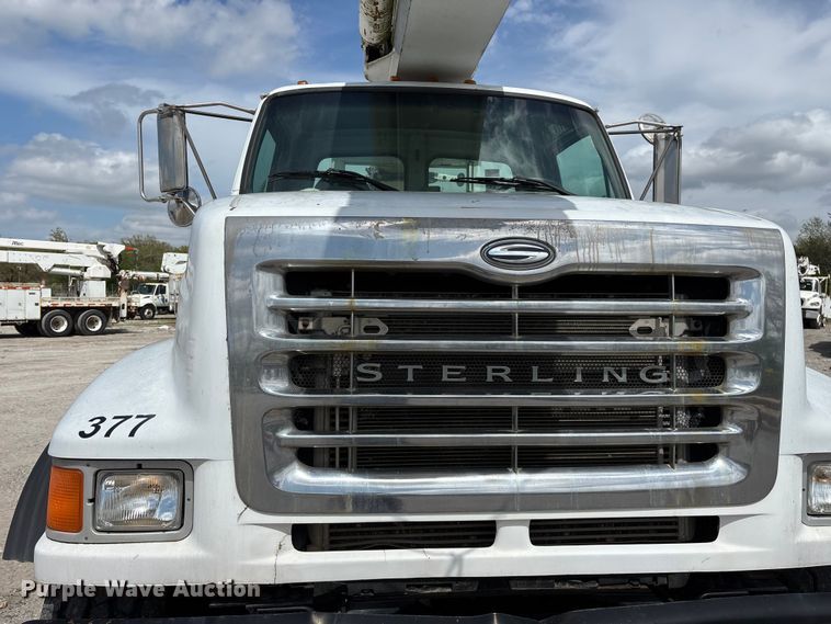 image for item FG0245 2004 Sterling L8500 Series bucket truck
