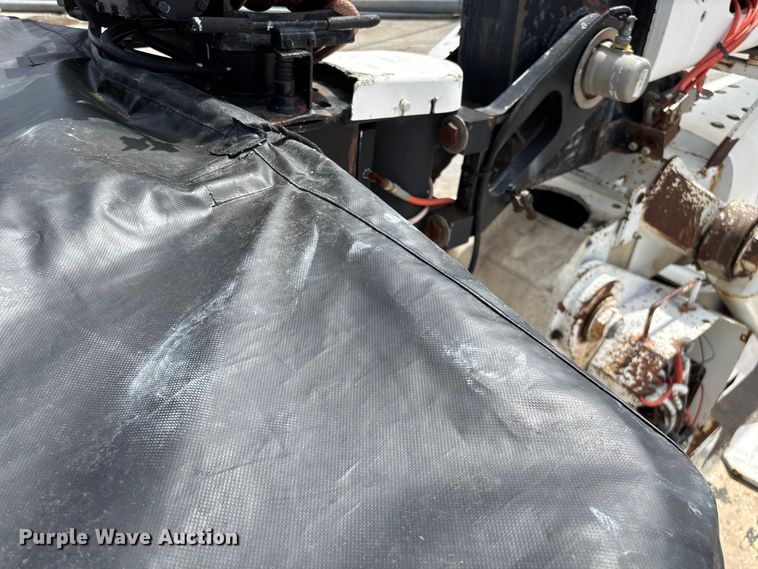 image for item FG0245 2004 Sterling L8500 Series bucket truck