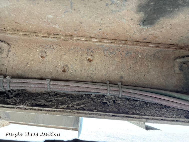 image for item FG0245 2004 Sterling L8500 Series bucket truck