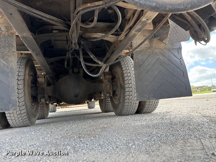 image for item FG0245 2004 Sterling L8500 Series bucket truck