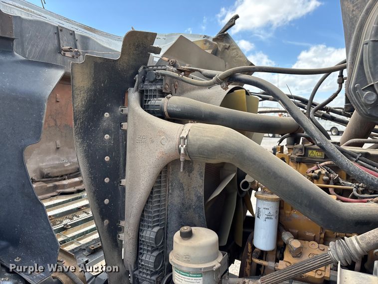 image for item FG0245 2004 Sterling L8500 Series bucket truck