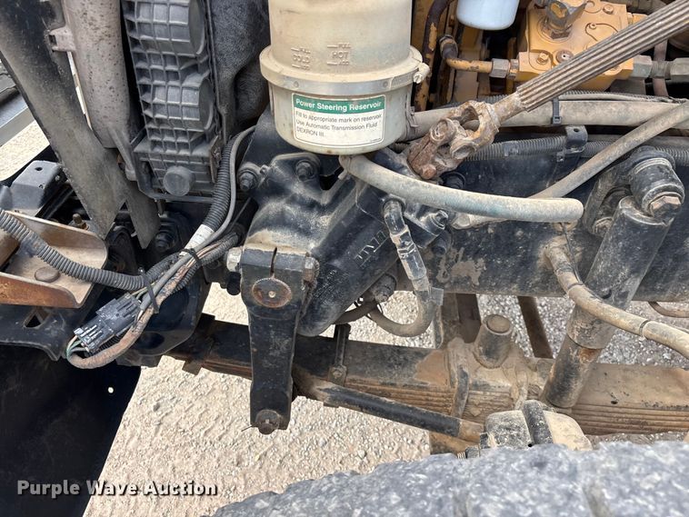 image for item FG0245 2004 Sterling L8500 Series bucket truck