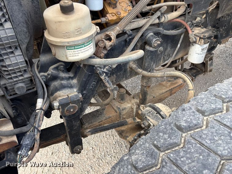 image for item FG0245 2004 Sterling L8500 Series bucket truck