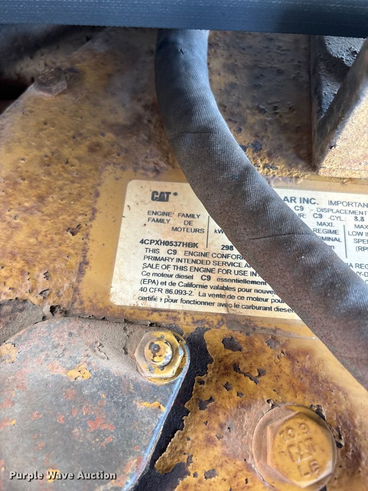 image for item FG0245 2004 Sterling L8500 Series bucket truck