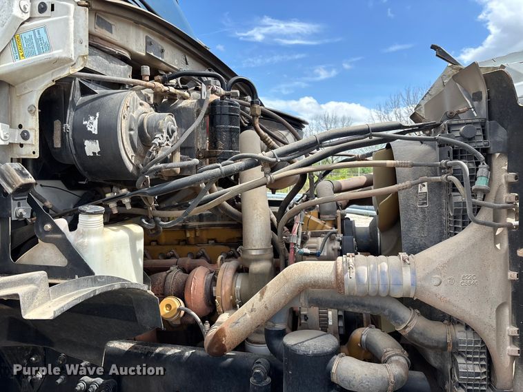 image for item FG0245 2004 Sterling L8500 Series bucket truck