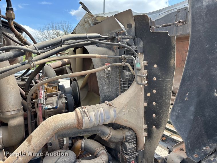 image for item FG0245 2004 Sterling L8500 Series bucket truck