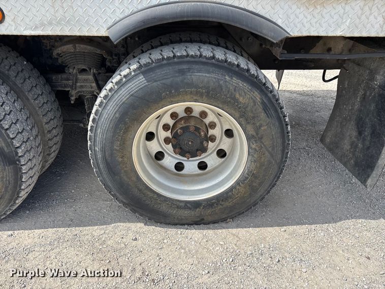 image for item FG0245 2004 Sterling L8500 Series bucket truck