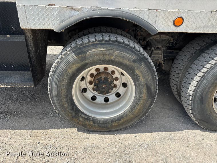 image for item FG0245 2004 Sterling L8500 Series bucket truck