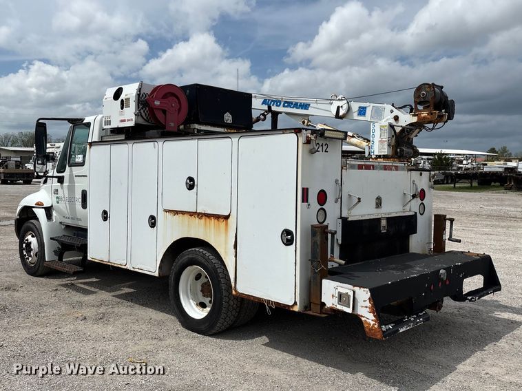 image for item FG0246 2007 International 4100 utility / service truck