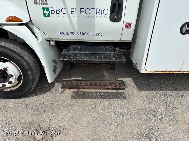 image for item FG0246 2007 International 4100 utility / service truck