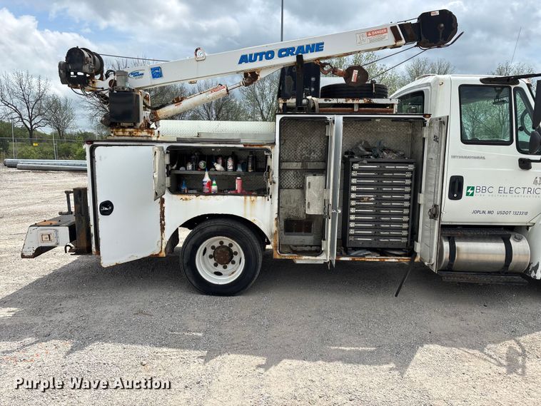 image for item FG0246 2007 International 4100 utility / service truck