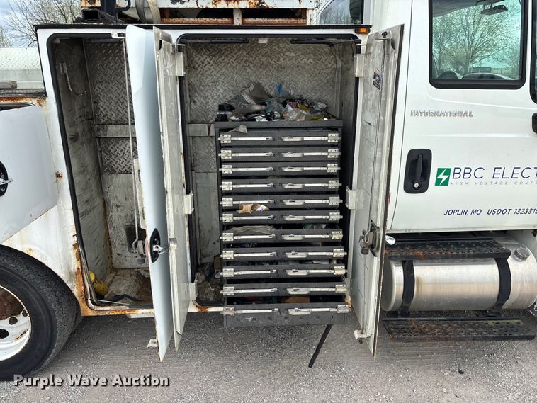 image for item FG0246 2007 International 4100 utility / service truck