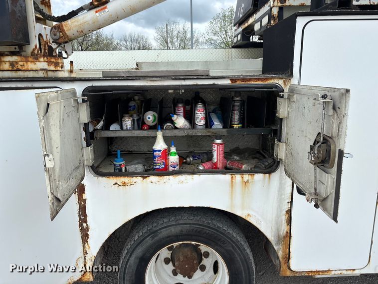 image for item FG0246 2007 International 4100 utility / service truck