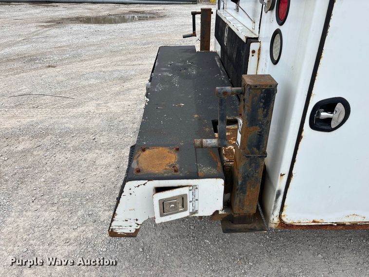 image for item FG0246 2007 International 4100 utility / service truck