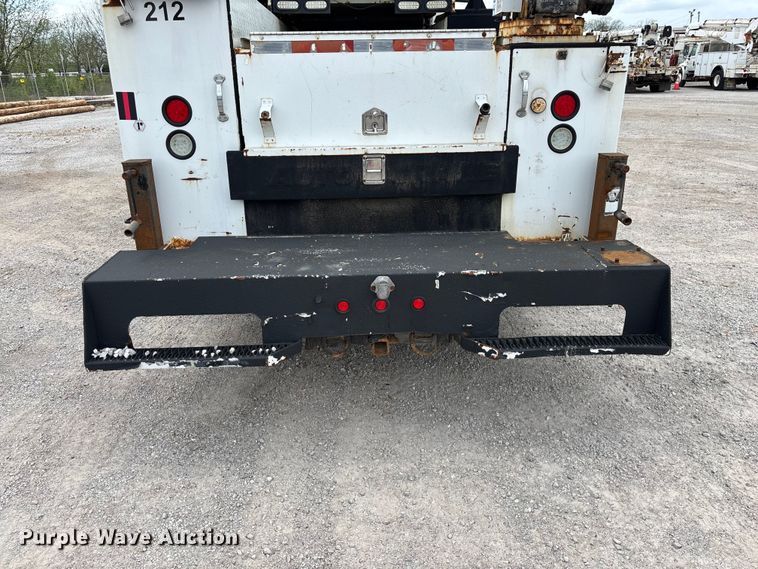 image for item FG0246 2007 International 4100 utility / service truck