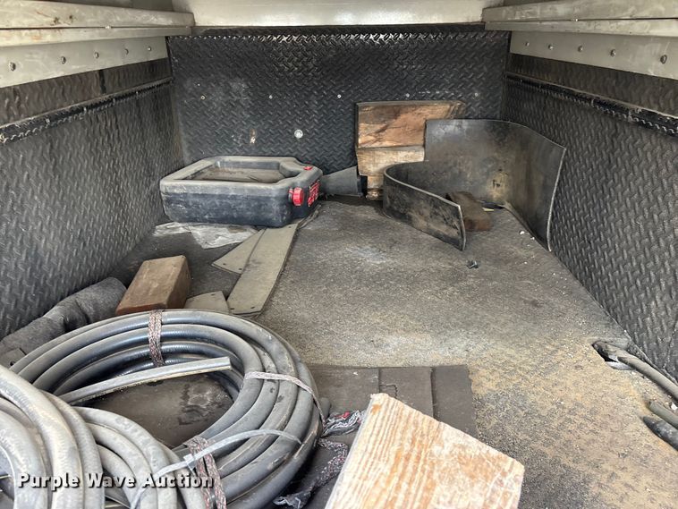 image for item FG0246 2007 International 4100 utility / service truck