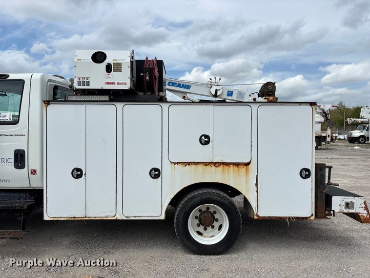 image for item FG0246 2007 International 4100 utility / service truck