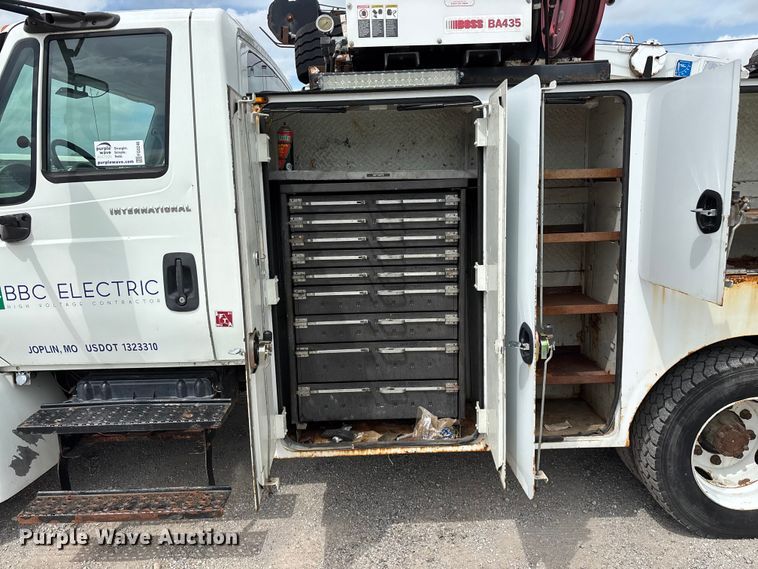 image for item FG0246 2007 International 4100 utility / service truck