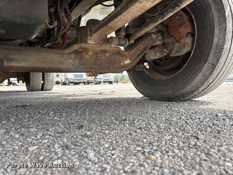 image for item FG0246 2007 International 4100 utility / service truck