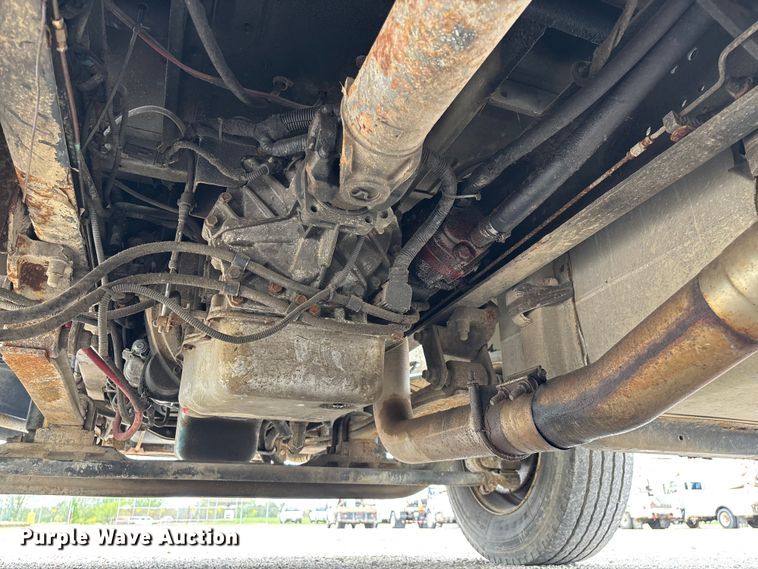 image for item FG0246 2007 International 4100 utility / service truck