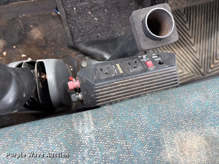 image for item FG0246 2007 International 4100 utility / service truck