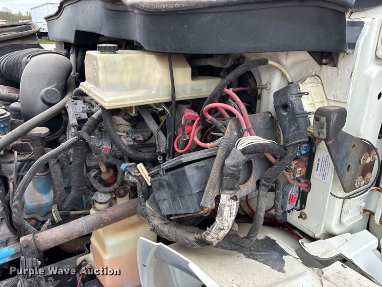 image for item FG0246 2007 International 4100 utility / service truck