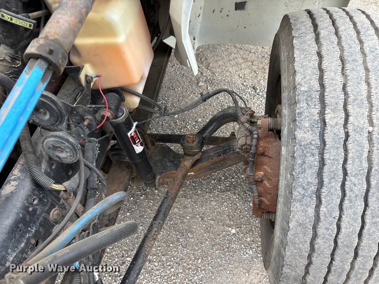 image for item FG0246 2007 International 4100 utility / service truck