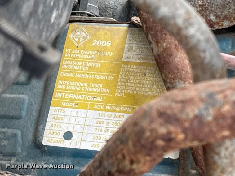 image for item FG0246 2007 International 4100 utility / service truck