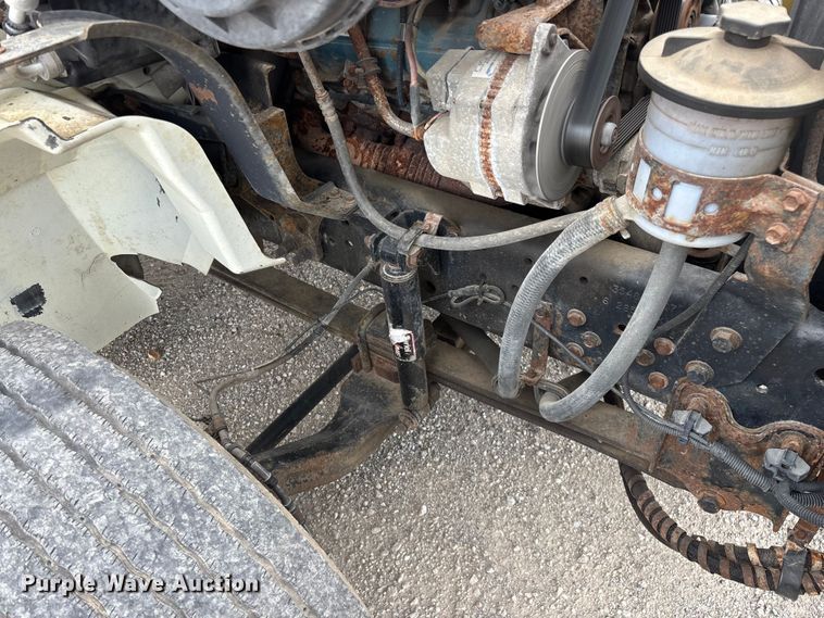 image for item FG0246 2007 International 4100 utility / service truck