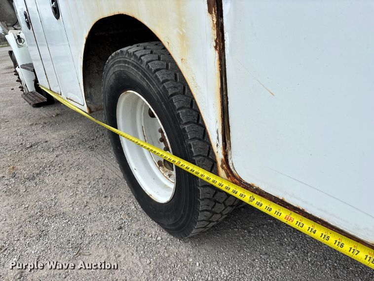 image for item FG0246 2007 International 4100 utility / service truck