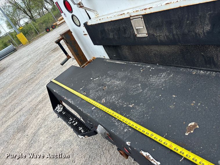 image for item FG0246 2007 International 4100 utility / service truck