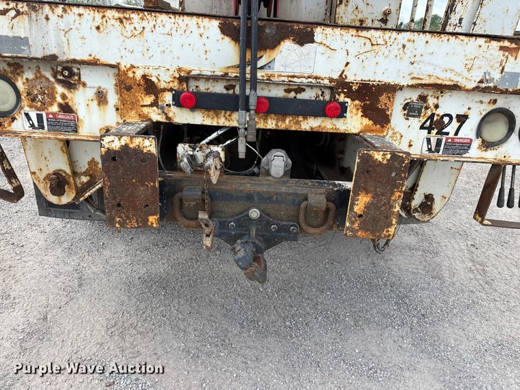 image for item FG0247 2003 International 7400 digger derrick truck