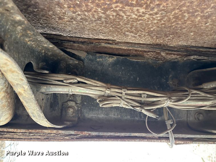 image for item FG0247 2003 International 7400 digger derrick truck