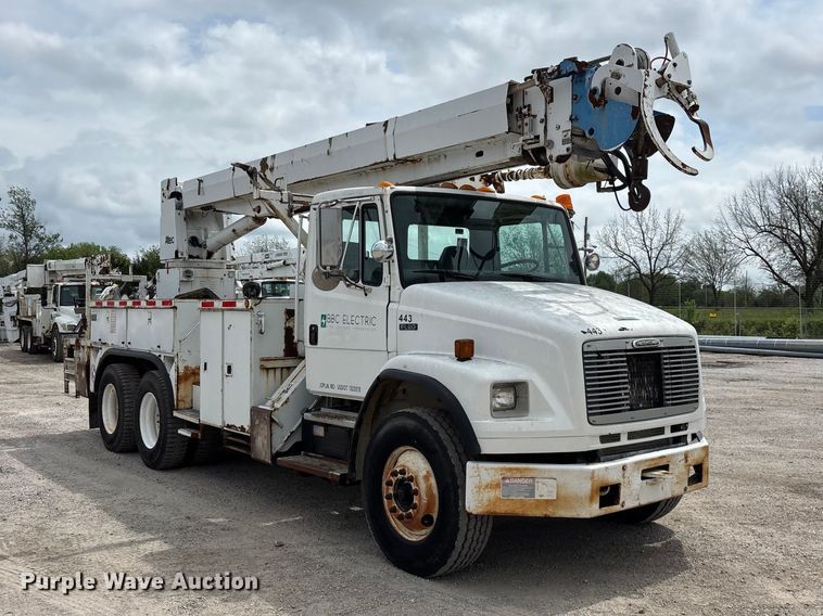 image for item FG0248 2002 Freightliner FL80 digger derrick truck