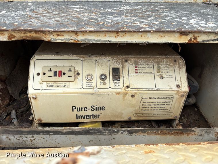 image for item FG0248 2002 Freightliner FL80 digger derrick truck