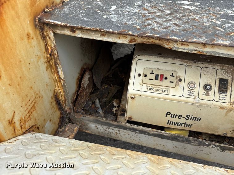 image for item FG0248 2002 Freightliner FL80 digger derrick truck