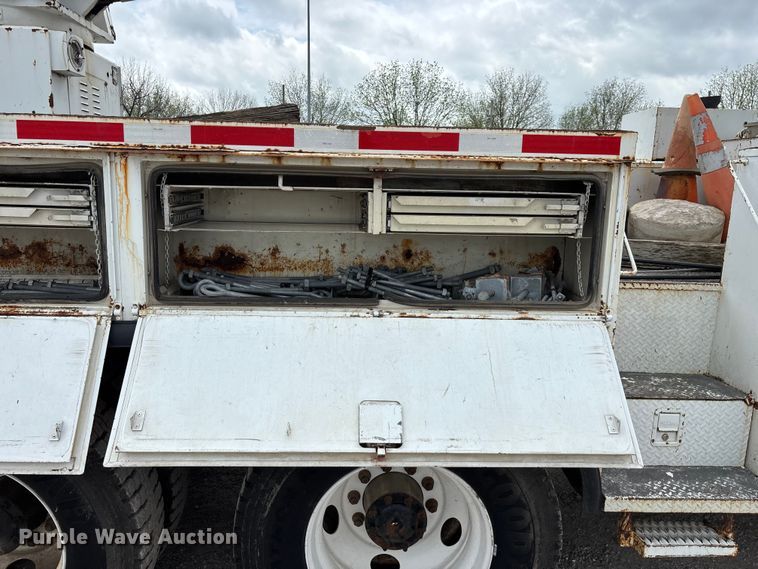 image for item FG0248 2002 Freightliner FL80 digger derrick truck